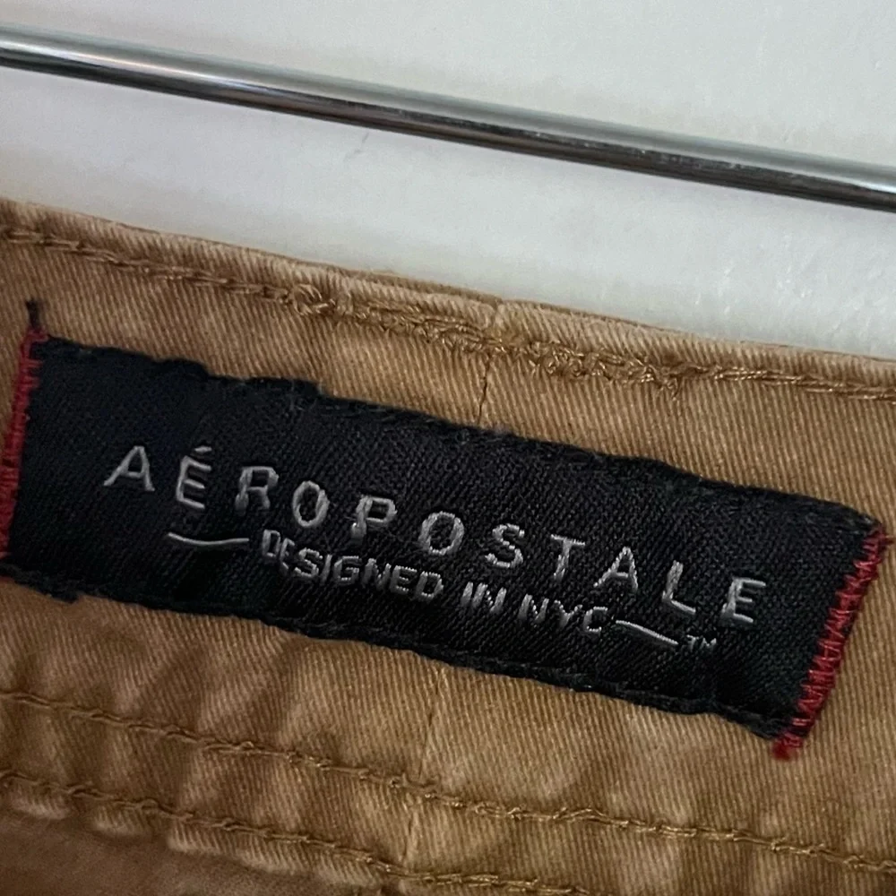 Aeropostale Tan Brown Midi Twill Short Size 8
